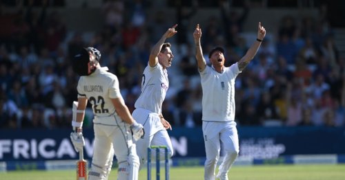 England in driving seat to seal New Zealand whitewash as Matthew Potts stars with the ball