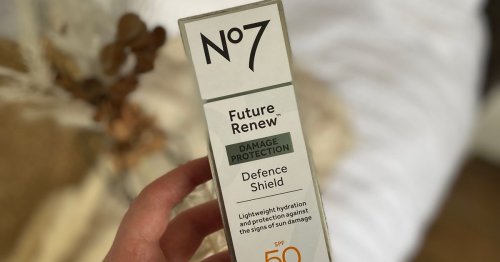I tried Boots No7's new Future Renew SPF for 3 weeks found a new skincare secret weapon