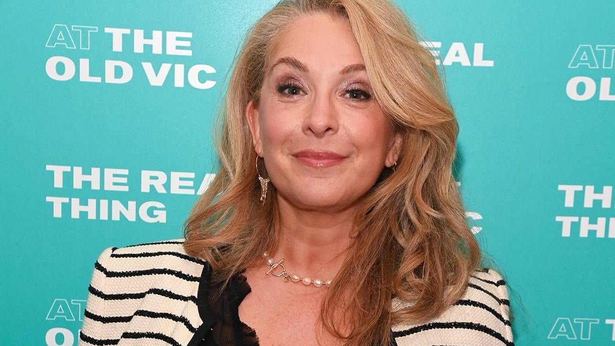 EastEnders star shares passport alert after being refused boarding on Ryanair flight