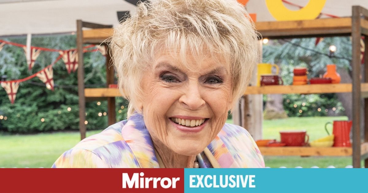 Celebrity Bake Off star Gloria Hunniford's sweet nod to family after heartbreaking loss