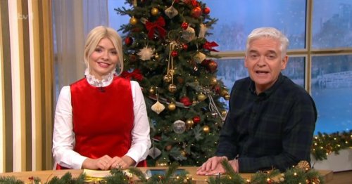 Holly Willoughby tells Gino D'Acampo to 'shut up' as he arrives late to This Morning
