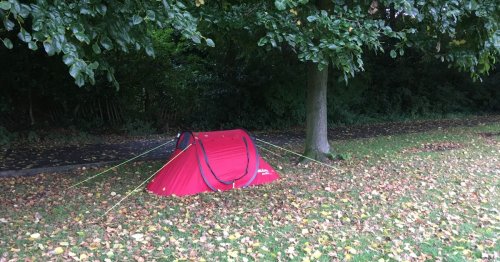 Hotel 'refuses to let homeless man have room Good Samaritans paid for'
