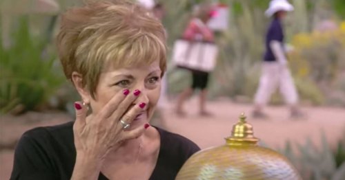 Antiques Roadshow guest breaks down in tears over incredible value of 'ugly' lamp she found in street