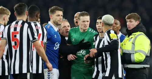 Jordan Pickford at centre of huge 13-man fracas between Everton and Newcastle