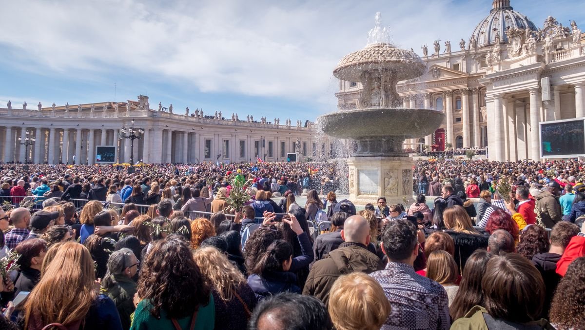 The most overcrowded city in Europe has 7,700 tourists to every resident
