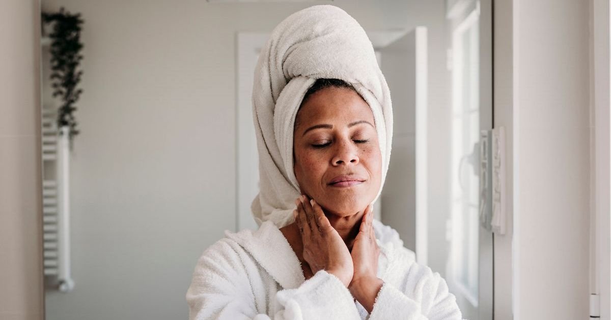 'Youth potion' that makes ‘face and neck feel firmer’ hailed by shoppers for reducing wrinkles