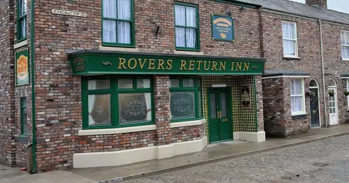 Coronation Street boss left 'stumbling' as axed star questions exit decision