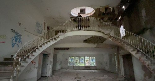 Inside creepy abandoned mansion on Billionaire's Row where angry voices can be heard