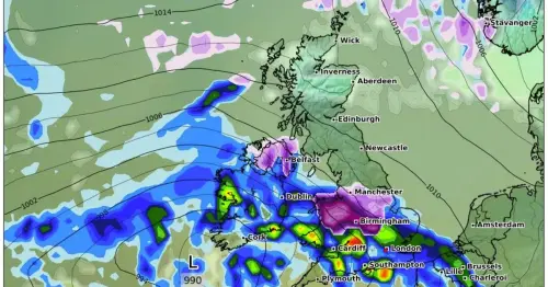 UK weather: New maps show Britain to be hit with 54 hours of non-stop snow as three areas hit