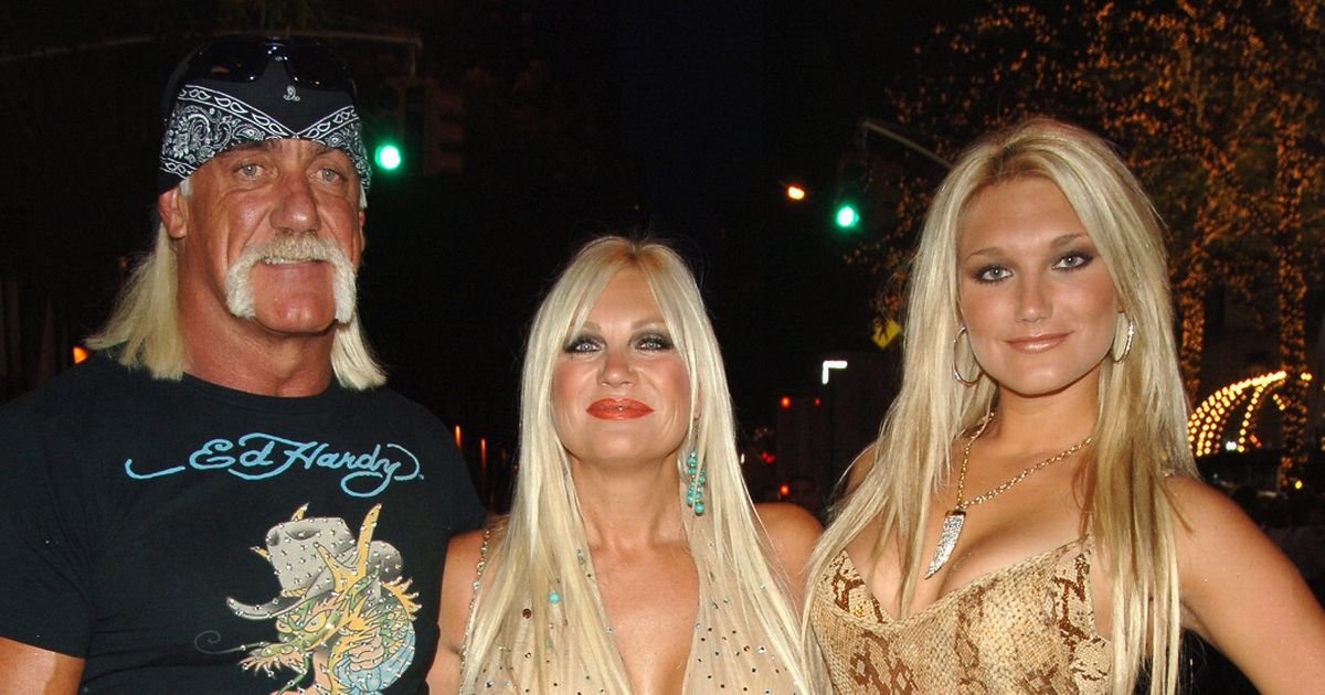 Hulk Hogan makes thinly veiled dig at heartbreaking family feud between ex and daughter