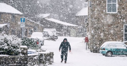Met Office issues update on when snow will hit UK with freezing temperatures