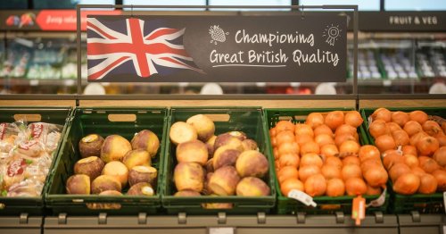 Aldi to slash price of Christmas vegetables to 15p - kicking off supermarket price war