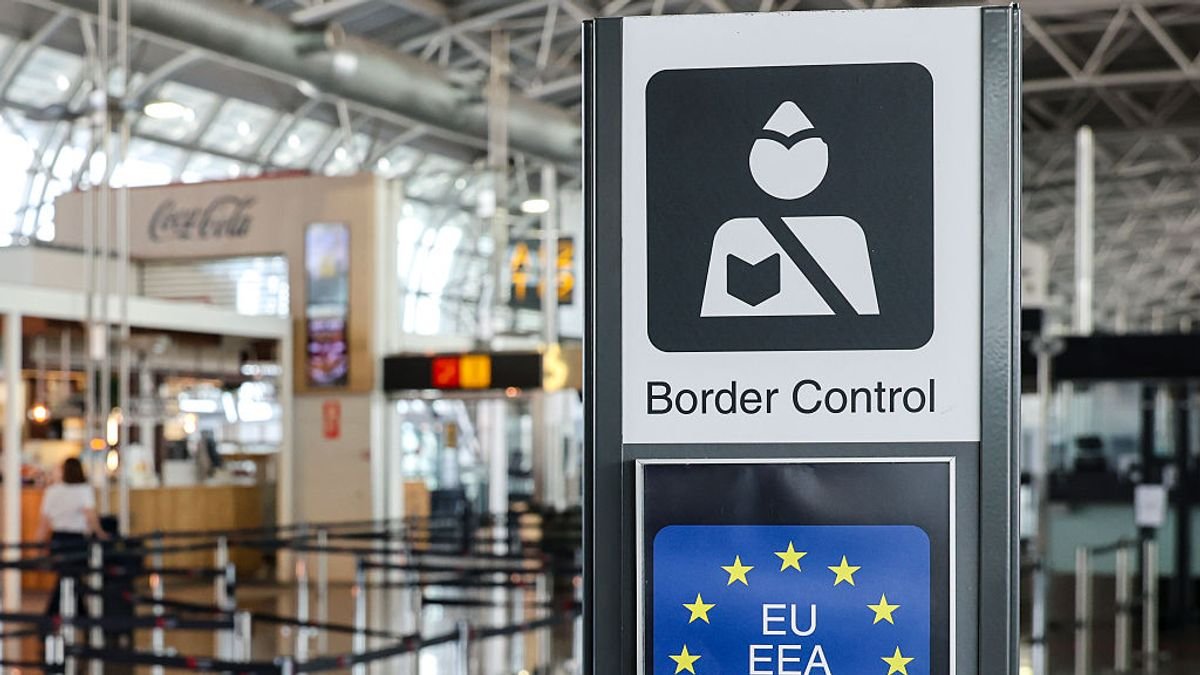UK passport warning issued for flights to France, Greece, Italy and Spain