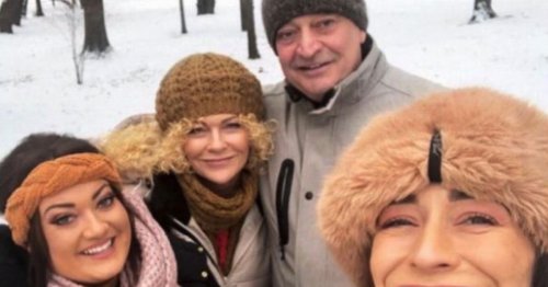 Dad's 'crushing headache' diagnosed as brain tumour and terminal lung cancer