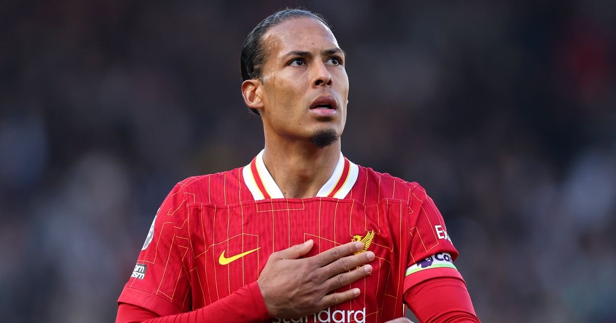Virgil van Dijk drops Liverpool contract bombshell with weeks to agree new deal