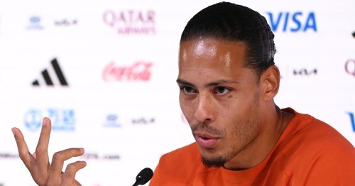 Van Dijk aims brutal dig at Man Utd as he gives Gakpo transfer advice