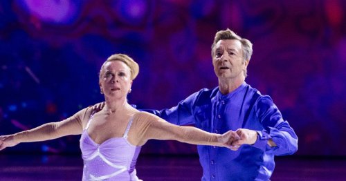 Dancing On Ice judges Jayne Torvill and Christopher Dean stun crowds on farewell tour