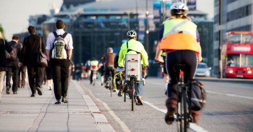 Drivers warned they face £160 fine in massive cycle lane rule change from today
