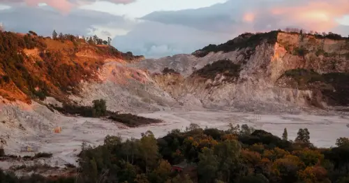 Europe supervolcano on brink of first eruption since 1538 sparking global winter fear