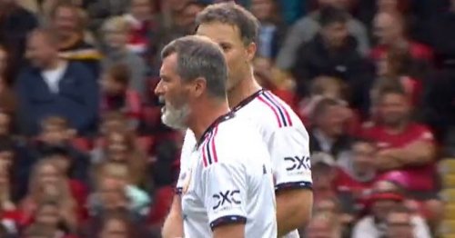 Roy Keane shoves away Man Utd teammate seconds after coming on vs Liverpool Legends