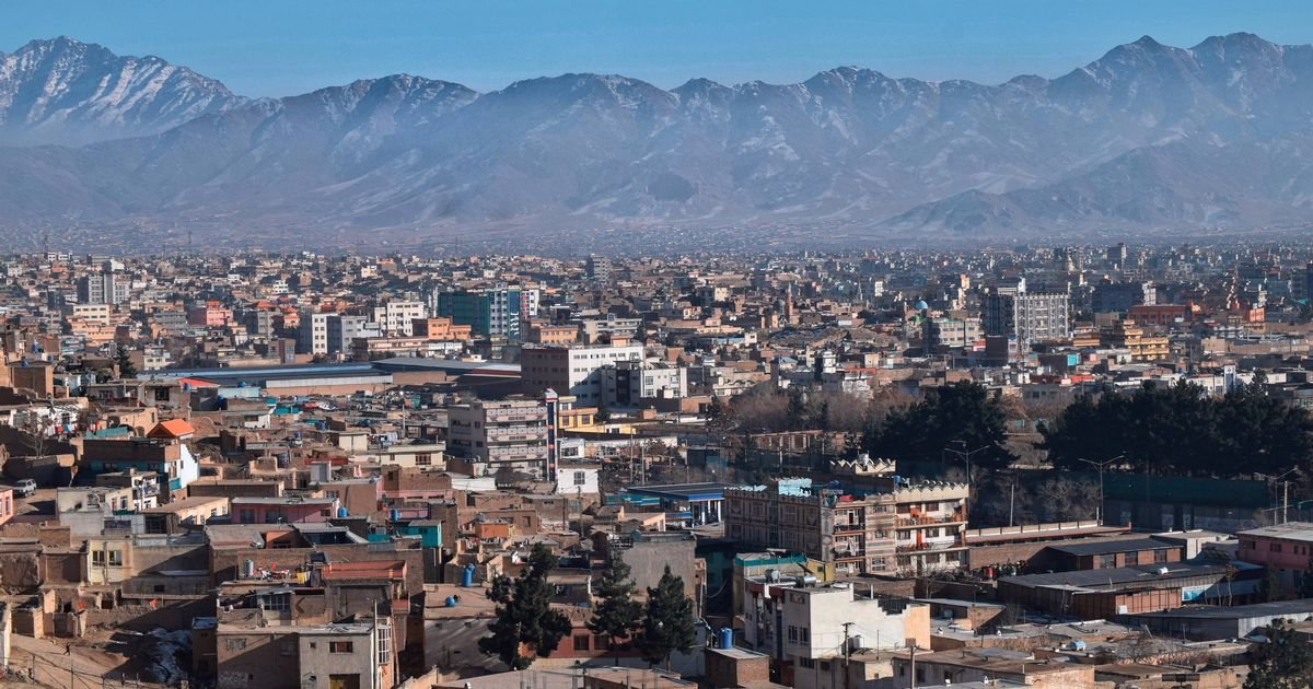 Tourists flock to gorgeous country despite it being 'most dangerous in world'