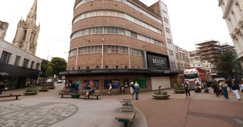 Once-bustling UK seaside town is now 'ghost town' full of boarded up shops