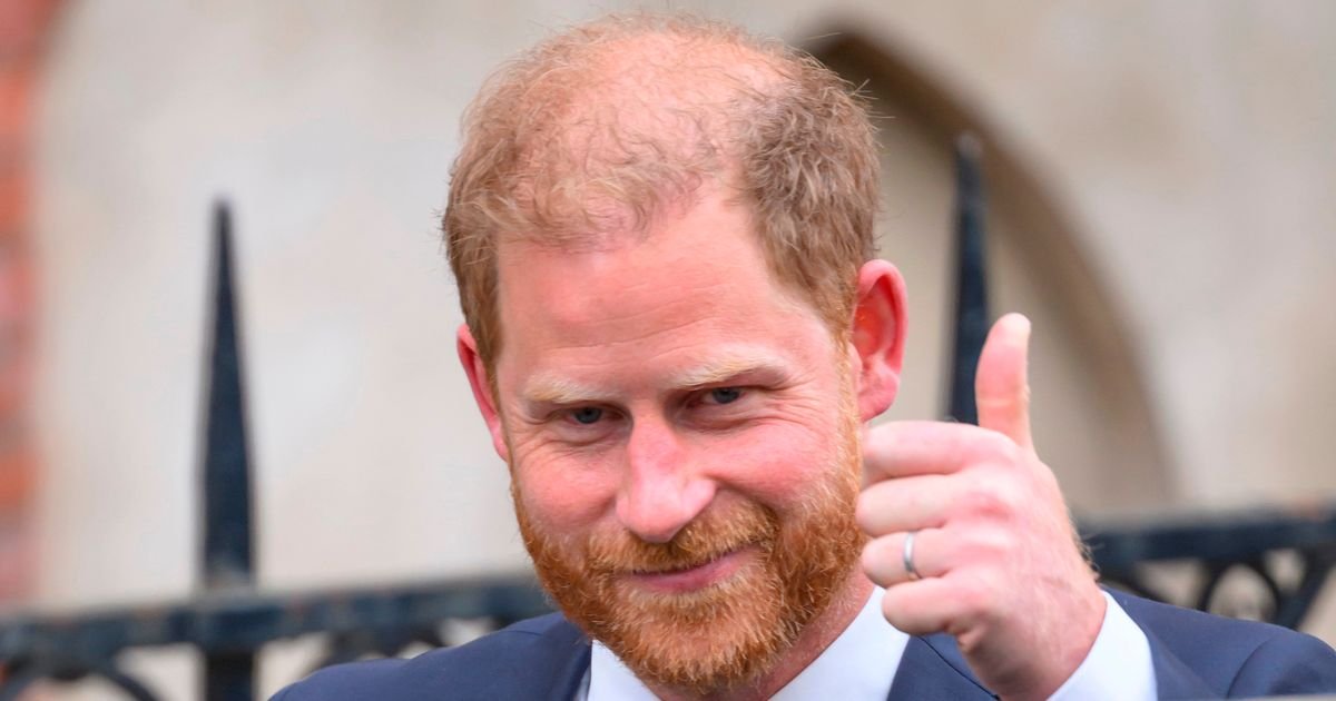 Palace insiders give blistering verdict on Prince Harry's lonely UK visit