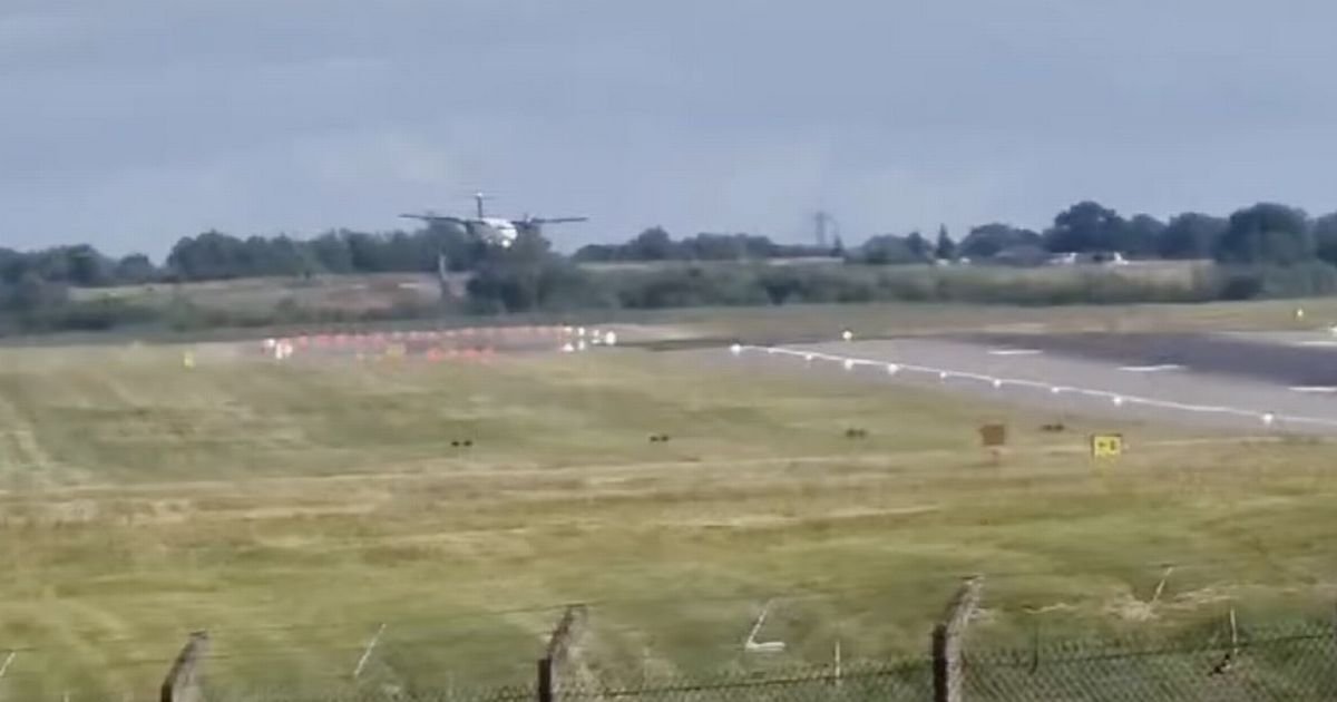Pilot battles to land plane with 70 passengers onboard after engine ...