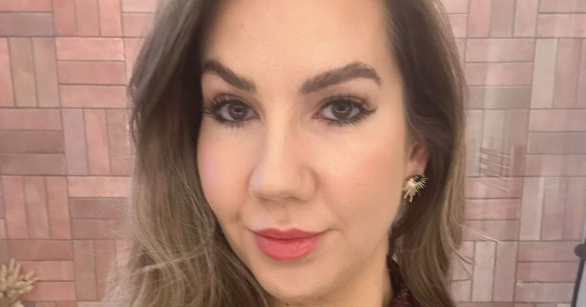 Woman unable to wear shoes for months after botched tattoo removal left foot 'deformed'