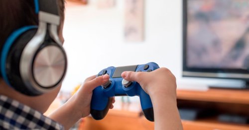 Child therapist explains why you should never say 'it's just a game' to kids