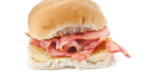 Rail commuters to be enticed back on to trains with free bacon rolls