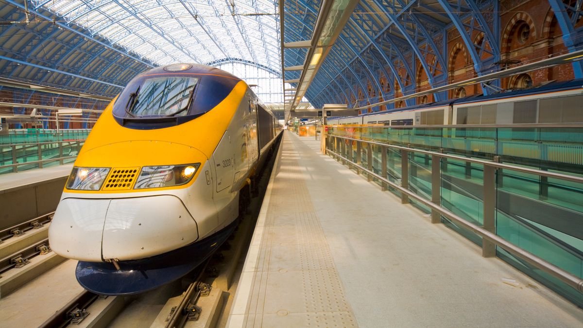 Woman travels from UK to Spain without flying and total price floors people
