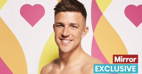 Love Island s Mitchel Looking For bromance But Would step On Toes For Right Girl Flipboard