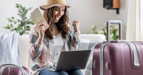 Travel expert says never book a holiday without your mobile phone