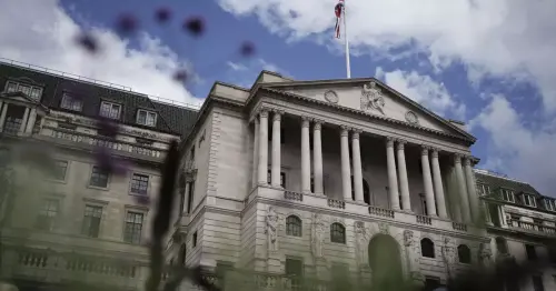 Bank of England warns UK economy faces growing risks from global financial markets
