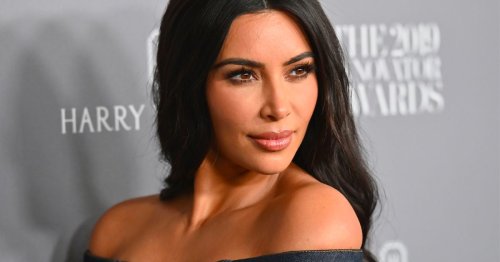Kim Kardashian faces photoshopping scandal as fans spot odd armpits
