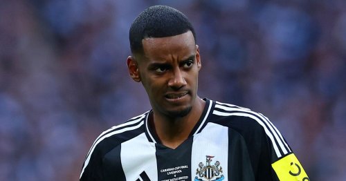 Newcastle chief makes Alexander Isak transfer demand after suitors' scouting mission