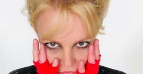 Britney Spears confuses fans after sharing old snap of ex Justin Timberlake