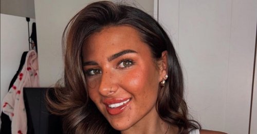 Ex-prison guard 'wants to rekindle relationship' that saw her jailed, lag's mum claims