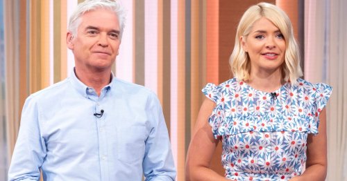 Phil and Holly accused of 'promoting' booze after pal Ant McPartlin's drink drive crash