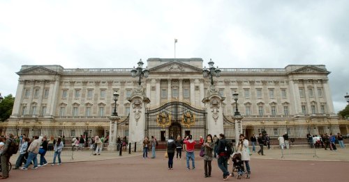 how-many-royal-residences-are-there-and-does-the-royal-family-own-them