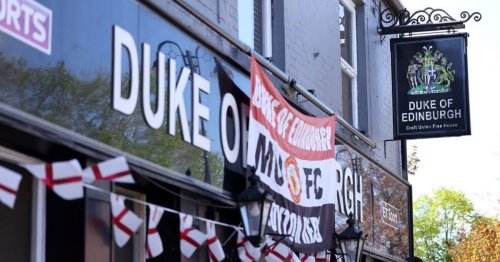 Brit Neo-Nazis celebrate Adolf Hitler's birthday in pub with swastika cake and flags