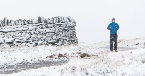 UK sees first major snowfall in wintry scenes after Met Office warning and blizzard fears
