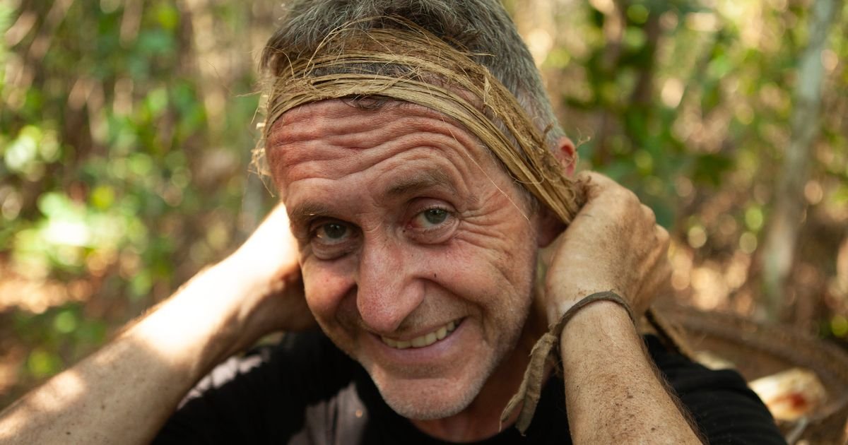 BBC Tribe star Bruce Parry violently vomits as they take psychedelic drug on TV