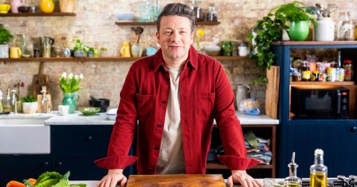 Jamie Oliver's fool-proof Christmas turkey recipe is 'quick and flavourful'
