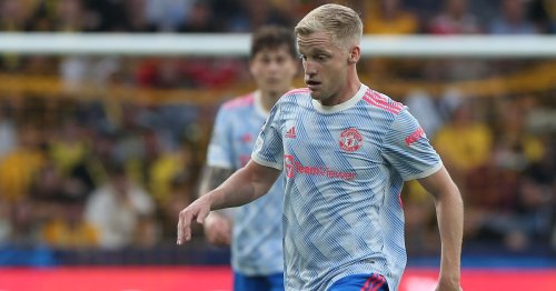 Dimitar Berbatov's damning Donny van de Beek assessment after Man Utd struggles