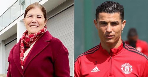 Cristiano Ronaldo offered new Man Utd exit route - and mum has already told him to accept