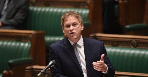Tory Grant Shapps gets his own Covid travel rules wrong amid fury over U-turn