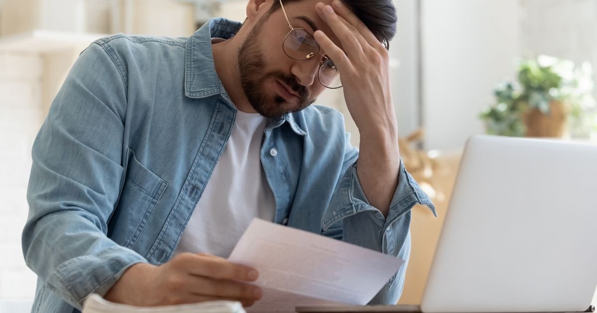 DWP shares Universal Credit warning and tells claimants to 'report themselves'
