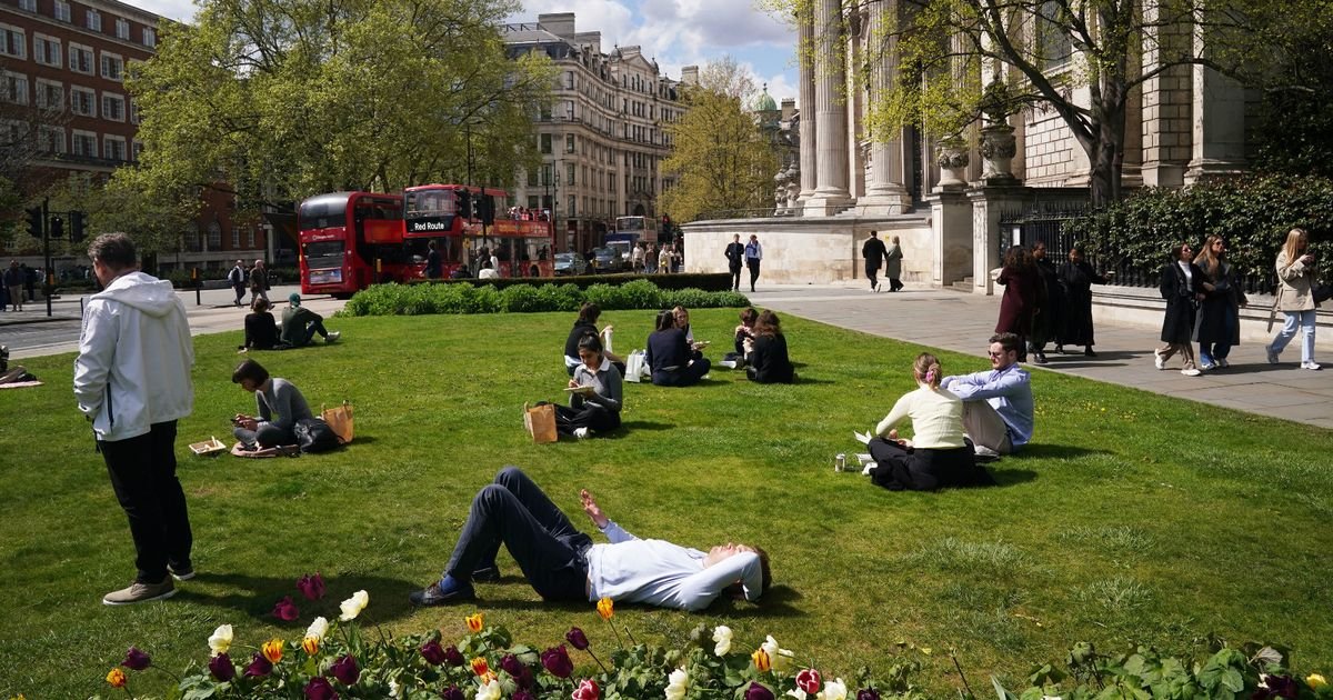 UK weather: 'Mini heatwave' forecast as 24 areas face temperature spike over 20C